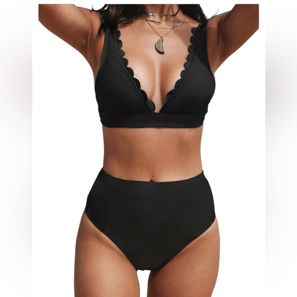 Cupshe Black Scalloped V-Neck High-Waisted Bikini New With Tags - Picture 1 of 9